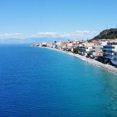 Beachfront Summer House * Dervéni