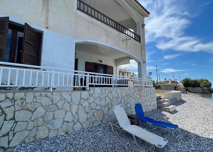 Nyaraló Beachfront Summer House Dervéni