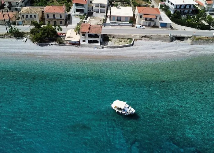 Beachfront Summer House Holiday home Derveni