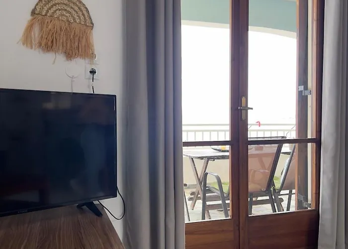 Beachfront Summer House *